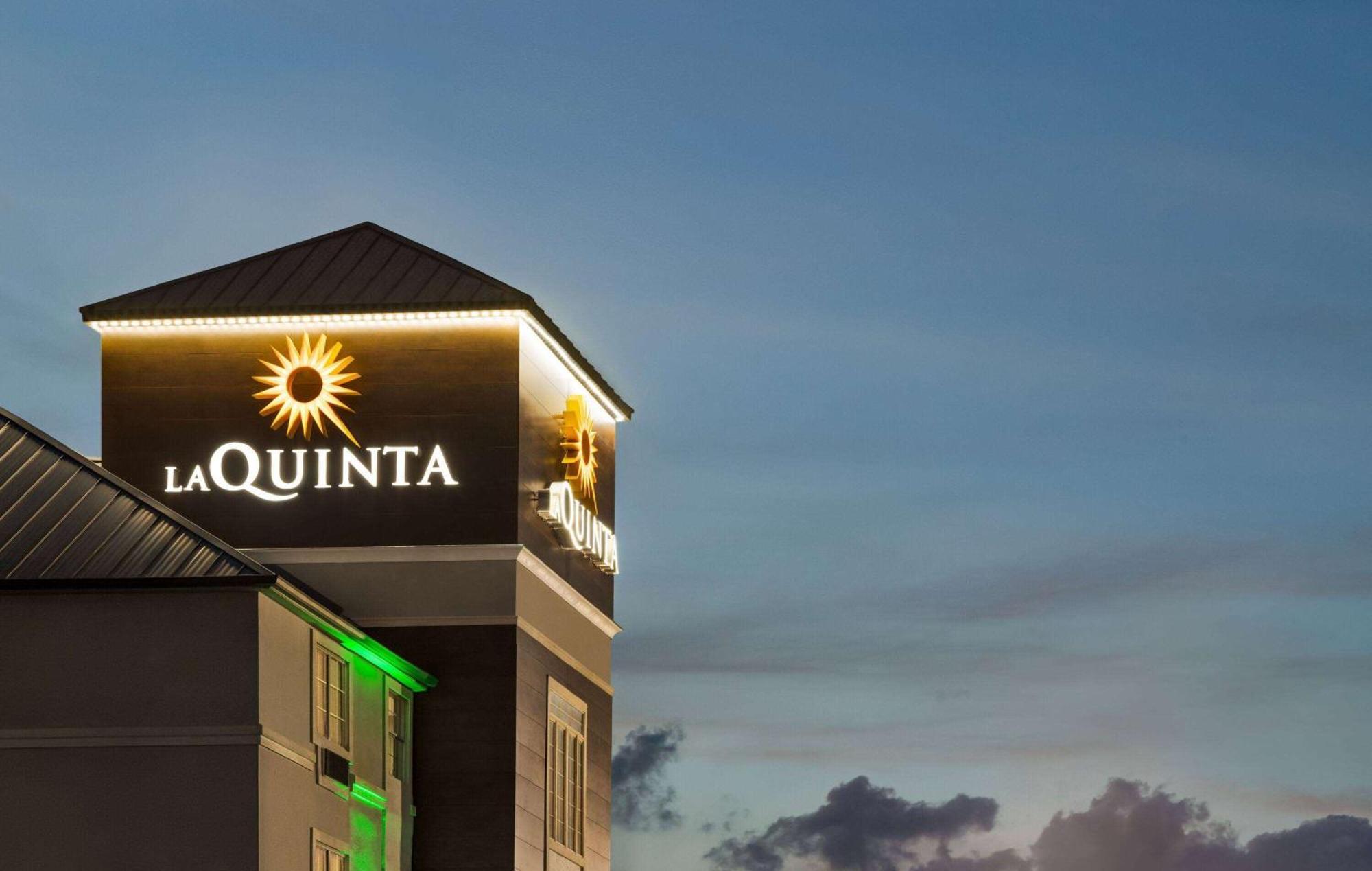 Готель La Quinta By Wyndham San Antonio North Stone Oak Екстер'єр фото